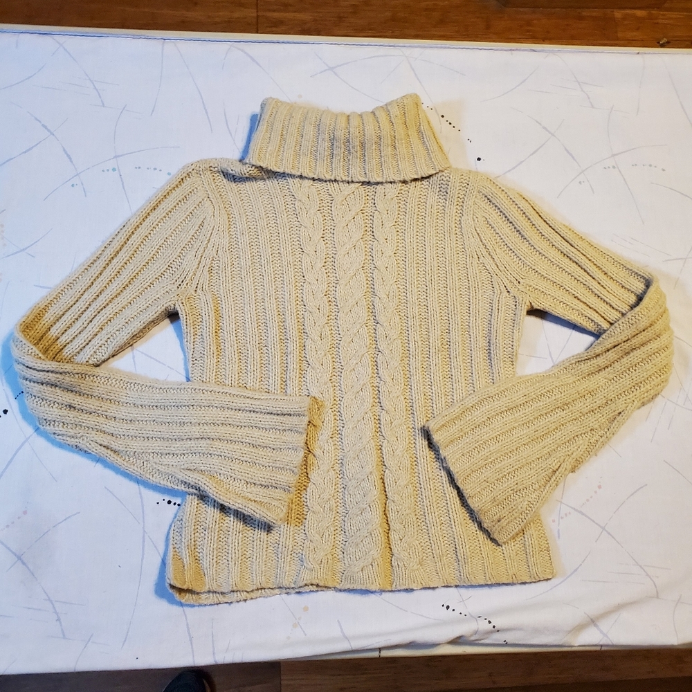 Knit minded cream cable knit crop turtleneck